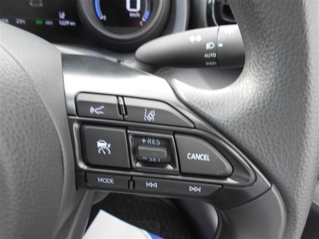 ヤリス ハイブリッドＧ　メモリーナビ　ミュージックプレイヤー接続可　バックカメラ　衝突被害軽減システム　ＥＴＣ　ワンオーナー（11枚目）