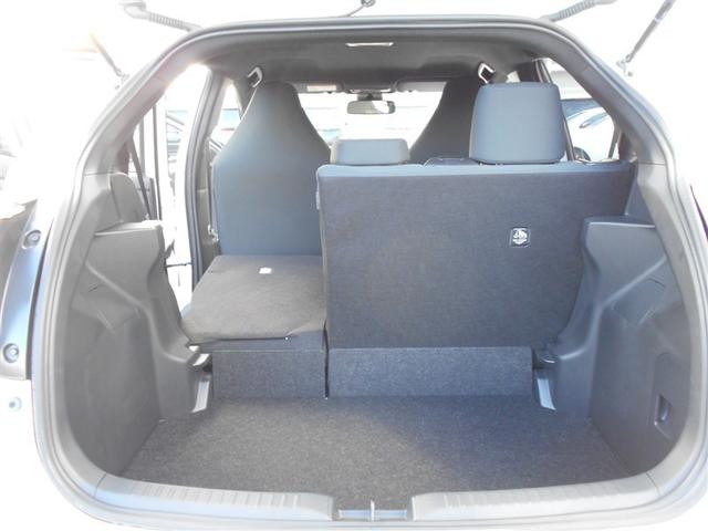 ヤリス ハイブリッドＧ　メモリーナビ　ミュージックプレイヤー接続可　バックカメラ　衝突被害軽減システム　ＥＴＣ　ワンオーナー（17枚目）