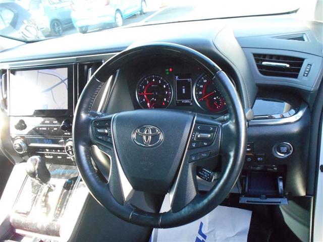 アルファード ２．５Ｓ　Ｃパッケージ　フルセグ　メモリーナビ　ＤＶＤ再生　ミュージックプレイヤー接続可　後席モニター　バックカメラ　衝突被害軽減システム　ＥＴＣ　ドラレコ　両側電動スライド　ＬＥＤヘッドランプ　乗車定員７人　３列シート（11枚目）