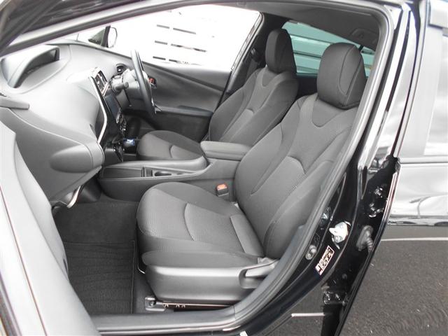 プリウス ＳセーフティプラスＩＩ　フルセグ　メモリーナビ　ＤＶＤ再生　ミュージックプレイヤー接続可　全方位カメラ　衝突被害軽減システム　ＥＴＣ　ドラレコ　ＬＥＤヘッドランプ　フルエアロ（17枚目）