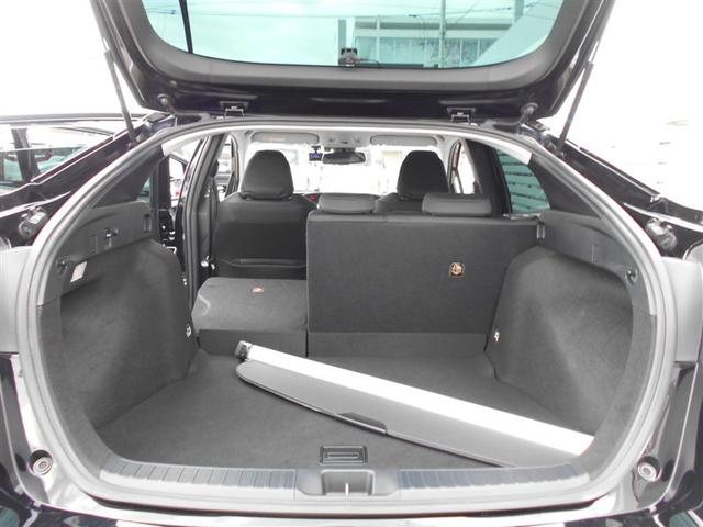 プリウス ＳセーフティプラスＩＩ　フルセグ　メモリーナビ　ＤＶＤ再生　ミュージックプレイヤー接続可　全方位カメラ　衝突被害軽減システム　ＥＴＣ　ドラレコ　ＬＥＤヘッドランプ　フルエアロ（20枚目）