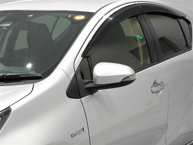 アクア Ｓスタイルブラック　ワンセグ　メモリーナビ　ミュージックプレイヤー接続可　バックカメラ　衝突被害軽減システム　ＥＴＣ（35枚目）