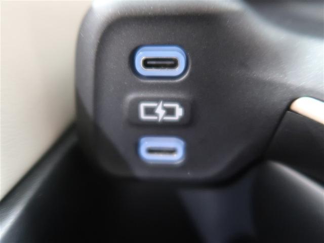 クラウンクロスオーバー Ｇアドバンスド・レザーパッケージ　革シート　４ＷＤ　フルセグ　ミュージックプレイヤー接続可　バックカメラ　衝突被害軽減システム　ＥＴＣ　ドラレコ　ＬＥＤヘッドランプ　ワンオーナー（33枚目）