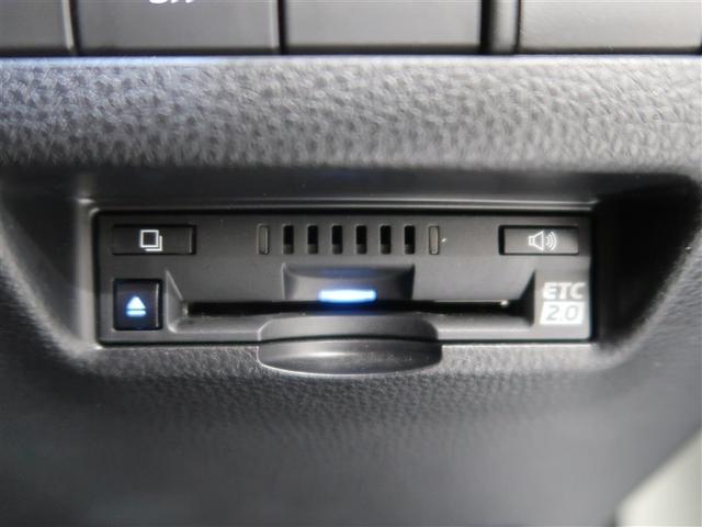 ハリアーハイブリッド Ｚ　レザーパッケージ　革シート　フルセグ　メモリーナビ　ミュージックプレイヤー接続可　バックカメラ　衝突被害軽減システム　ＥＴＣ　ドラレコ　ＬＥＤヘッドランプ　フルエアロ（11枚目）