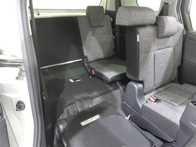 シエンタ ハイブリッドＺ　フルセグ　メモリーナビ　ミュージックプレイヤー接続可　後席モニター　バックカメラ　衝突被害軽減システム　ＥＴＣ　両側電動スライド　ＬＥＤヘッドランプ　乗車定員７人　３列シート（16枚目）