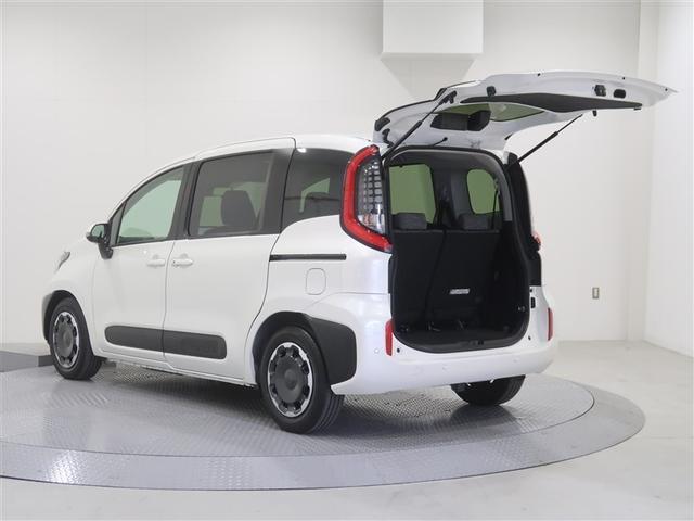 シエンタ ハイブリッドＺ　フルセグ　メモリーナビ　ミュージックプレイヤー接続可　後席モニター　バックカメラ　衝突被害軽減システム　ＥＴＣ　両側電動スライド　ＬＥＤヘッドランプ　乗車定員７人　３列シート（25枚目）