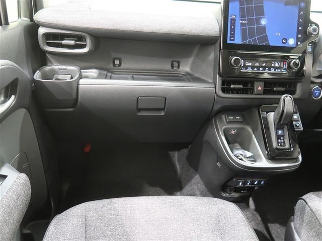 シエンタ ハイブリッドＺ　フルセグ　メモリーナビ　ミュージックプレイヤー接続可　後席モニター　バックカメラ　衝突被害軽減システム　ＥＴＣ　両側電動スライド　ＬＥＤヘッドランプ　乗車定員７人　３列シート（29枚目）