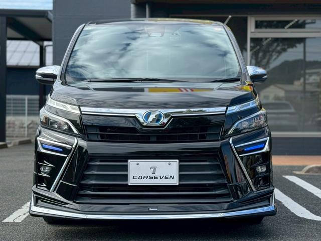 ヴォクシー ハイブリッドＺＳ　煌　モデリスタ　フリップダウンモニター　両側パワースライドドア　運転席・助手席シートヒーター　クルーズコントロール（3枚目）
