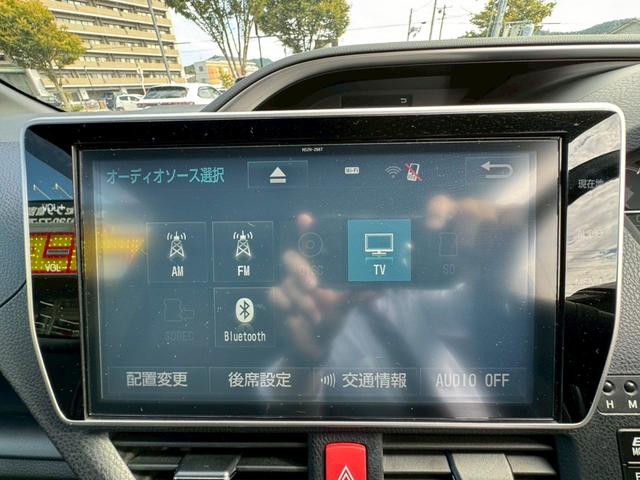 ヴォクシー ハイブリッドＺＳ　煌　モデリスタ　フリップダウンモニター　両側パワースライドドア　運転席・助手席シートヒーター　クルーズコントロール（10枚目）