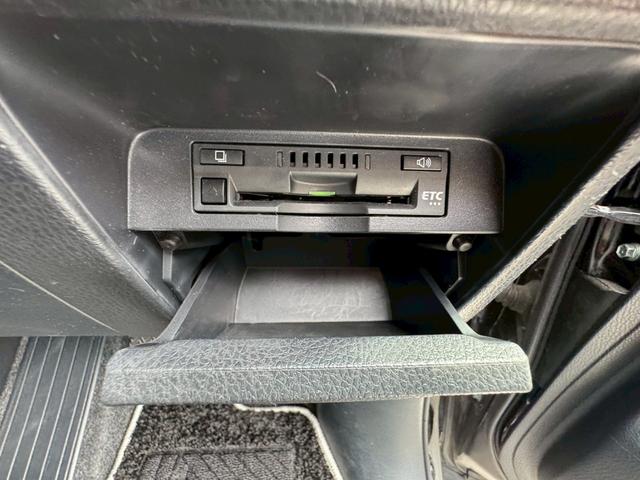 ヴォクシー ハイブリッドＺＳ　煌　モデリスタ　フリップダウンモニター　両側パワースライドドア　運転席・助手席シートヒーター　クルーズコントロール（14枚目）