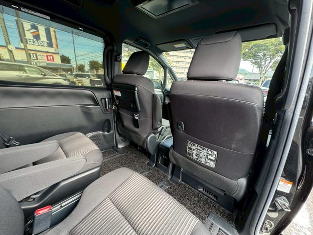 ヴォクシー ハイブリッドＺＳ　煌　モデリスタ　フリップダウンモニター　両側パワースライドドア　運転席・助手席シートヒーター　クルーズコントロール（27枚目）