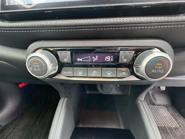 キックス X アラウンドビューモニター ETC クルーズコントロール インテリジェントルームミラー スマートキー プッシュスタート ルーフスポイラー 純正ナビ Bluetooth TV(14枚目)