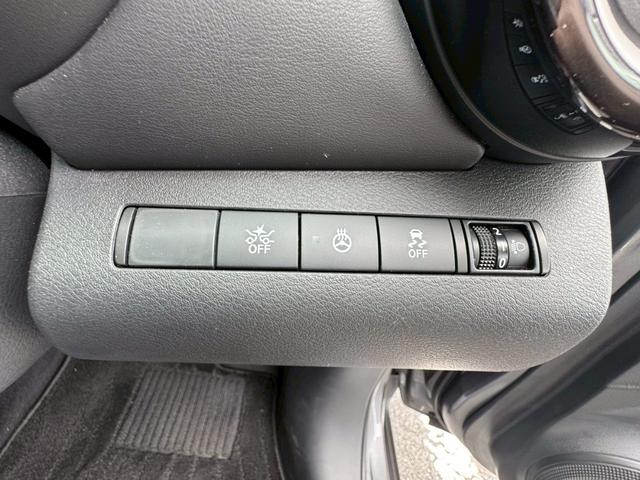 キックス X アラウンドビューモニター ETC クルーズコントロール インテリジェントルームミラー スマートキー プッシュスタート ルーフスポイラー 純正ナビ Bluetooth TV(16枚目)