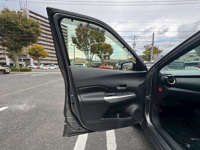 キックス X アラウンドビューモニター ETC クルーズコントロール インテリジェントルームミラー スマートキー プッシュスタート ルーフスポイラー 純正ナビ Bluetooth TV(40枚目)