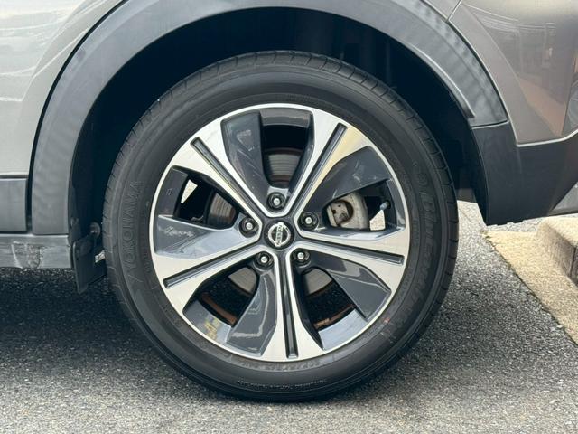 キックス X アラウンドビューモニター ETC クルーズコントロール インテリジェントルームミラー スマートキー プッシュスタート ルーフスポイラー 純正ナビ Bluetooth TV(44枚目)