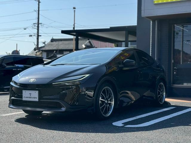 プリウス Ｇ　パノラミックビューモニター　レーダークルーズコントロール　ＥＴＣ２．０　運転席・助手席シートヒーター　ＴＶ　電動パーキングブレーキ　ＴＶ　プッシュスタート　スマートキー　ＡＣ１００Ｖ（4枚目）