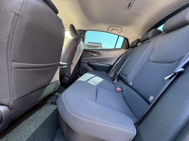プリウス Ｇ　パノラミックビューモニター　レーダークルーズコントロール　ＥＴＣ２．０　運転席・助手席シートヒーター　ＴＶ　電動パーキングブレーキ　ＴＶ　プッシュスタート　スマートキー　ＡＣ１００Ｖ（22枚目）