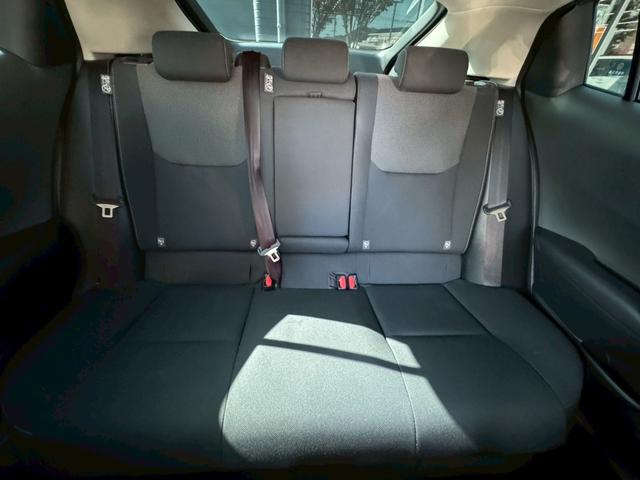 プリウス Ｇ　パノラミックビューモニター　レーダークルーズコントロール　ＥＴＣ２．０　運転席・助手席シートヒーター　ＴＶ　電動パーキングブレーキ　ＴＶ　プッシュスタート　スマートキー　ＡＣ１００Ｖ（23枚目）