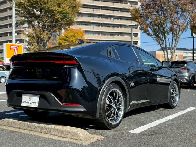 プリウス Ｇ　パノラミックビューモニター　レーダークルーズコントロール　ＥＴＣ２．０　運転席・助手席シートヒーター　ＴＶ　電動パーキングブレーキ　ＴＶ　プッシュスタート　スマートキー　ＡＣ１００Ｖ（35枚目）