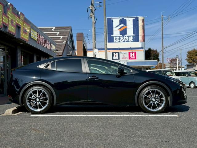 プリウス Ｇ　パノラミックビューモニター　レーダークルーズコントロール　ＥＴＣ２．０　運転席・助手席シートヒーター　ＴＶ　電動パーキングブレーキ　ＴＶ　プッシュスタート　スマートキー　ＡＣ１００Ｖ（36枚目）