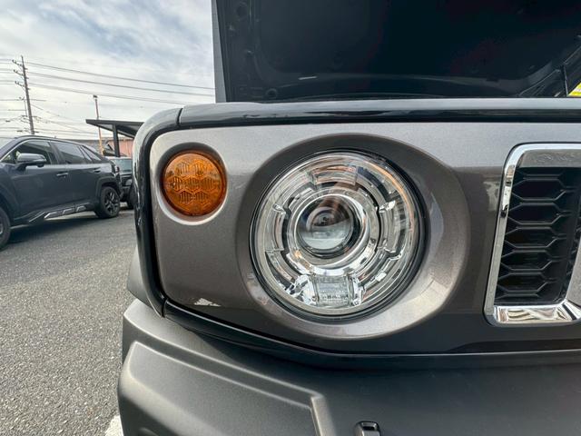 暗い道でも明るいライトでサクサク運転できますよ！