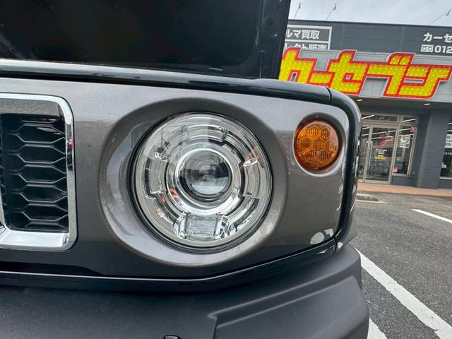 暗い道でも明るいライトでサクサク運転できますよ！