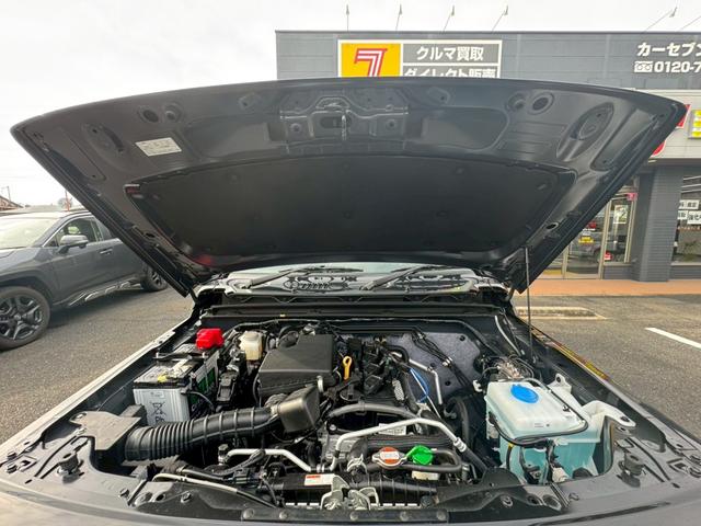 奇麗なエンジンルーム！