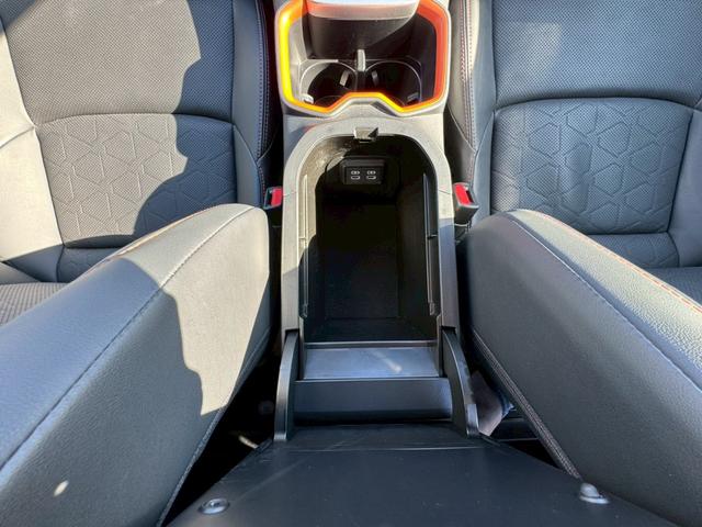 ＲＡＶ４ アドベンチャー　ＪＡＯＳエアロ　ＪＡＯＳパーツ　バックカメラ　レーダークルーズコントロール　シートヒーター　シートベンチレーション　ステアリングヒーター　ＥＴＣ２．０　ＴＶ（14枚目）