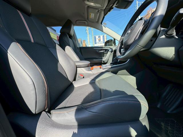 ＲＡＶ４ アドベンチャー　ＪＡＯＳエアロ　ＪＡＯＳパーツ　バックカメラ　レーダークルーズコントロール　シートヒーター　シートベンチレーション　ステアリングヒーター　ＥＴＣ２．０　ＴＶ（18枚目）
