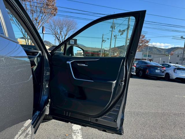 ＲＡＶ４ アドベンチャー　ＪＡＯＳエアロ　ＪＡＯＳパーツ　バックカメラ　レーダークルーズコントロール　シートヒーター　シートベンチレーション　ステアリングヒーター　ＥＴＣ２．０　ＴＶ（28枚目）