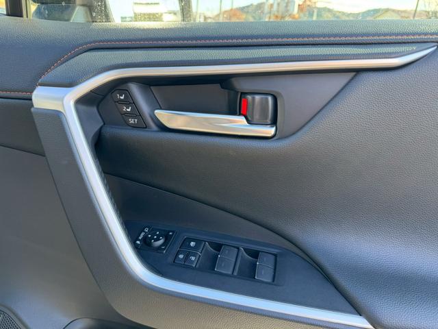 ＲＡＶ４ アドベンチャー　ＪＡＯＳエアロ　ＪＡＯＳパーツ　バックカメラ　レーダークルーズコントロール　シートヒーター　シートベンチレーション　ステアリングヒーター　ＥＴＣ２．０　ＴＶ（29枚目）