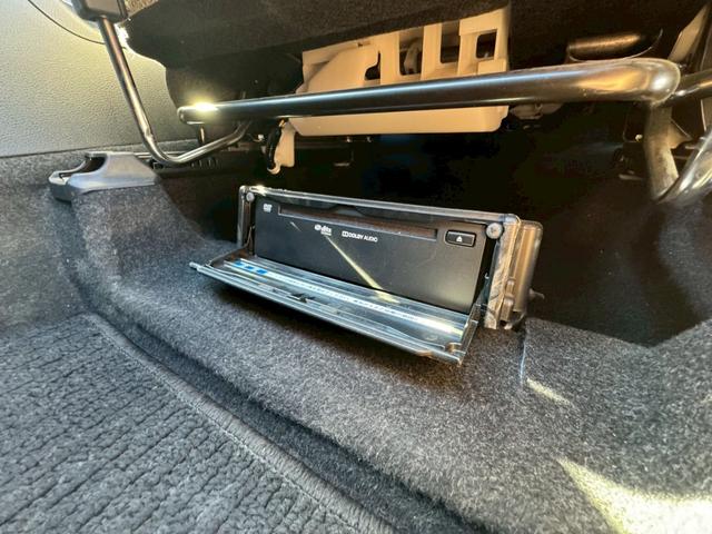 ヤリス ハイブリッドＺ　パノラミックビューモニター　運転席・助手席シートヒーター　エアロ　クルコン　ドラレコ　ＥＴＣ　スマートキー　ＣＤ／ＤＶＤ（16枚目）