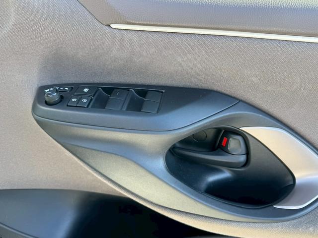 ヤリス ハイブリッドＺ　パノラミックビューモニター　運転席・助手席シートヒーター　エアロ　クルコン　ドラレコ　ＥＴＣ　スマートキー　ＣＤ／ＤＶＤ（28枚目）