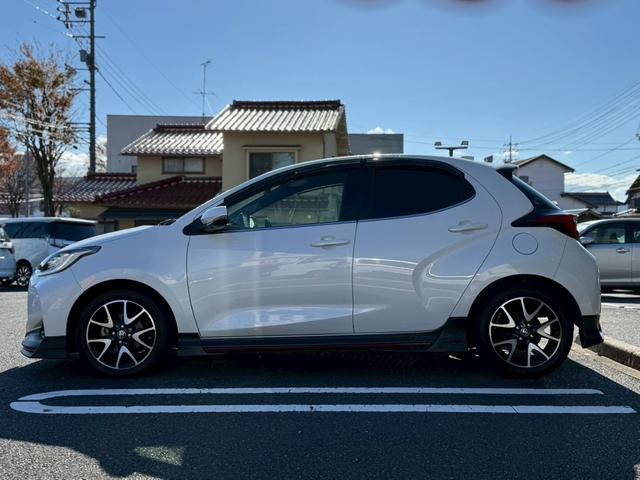 ヤリス ハイブリッドＺ　パノラミックビューモニター　運転席・助手席シートヒーター　エアロ　クルコン　ドラレコ　ＥＴＣ　スマートキー　ＣＤ／ＤＶＤ（29枚目）