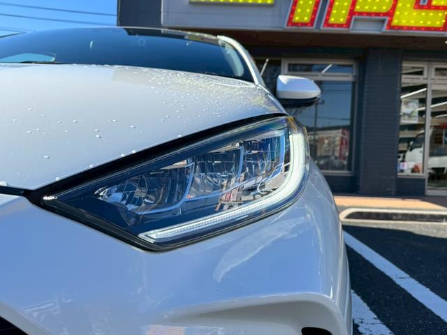 ヤリス ハイブリッドＺ　パノラミックビューモニター　運転席・助手席シートヒーター　エアロ　クルコン　ドラレコ　ＥＴＣ　スマートキー　ＣＤ／ＤＶＤ（35枚目）