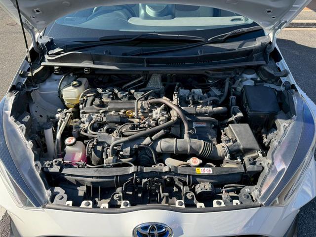 ヤリス ハイブリッドＺ　パノラミックビューモニター　運転席・助手席シートヒーター　エアロ　クルコン　ドラレコ　ＥＴＣ　スマートキー　ＣＤ／ＤＶＤ（46枚目）