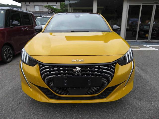 208 GTライン ターボ パノラミックガラスルーフ Rスポ 純正アルミ LEDライト ハーフレザーシート 9インチディスプレイオーディオ バックカメラ 衝突被害軽減ブレーキ BSM クルコン アイドリングS 盗難防止(2枚目)