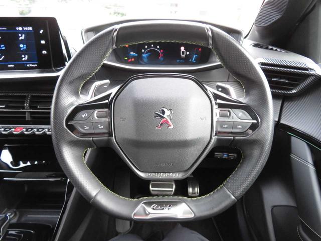 208 GTライン ターボ パノラミックガラスルーフ Rスポ 純正アルミ LEDライト ハーフレザーシート 9インチディスプレイオーディオ バックカメラ 衝突被害軽減ブレーキ BSM クルコン アイドリングS 盗難防止(17枚目)