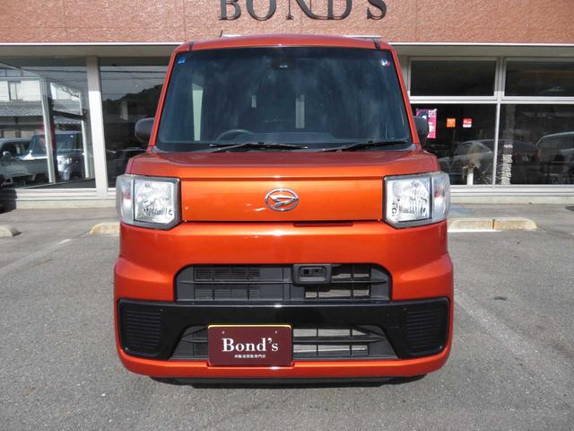 人気の軽バン★入荷いたしました！ユーザー様より買い取り！４ナンバー登録です！安心の４ＷＤ！仕事に、遊びにももちろん１台あれば便利なお車です！外装は色鮮やかでおしゃれなオレンジ★目立つこと間違いなし！！