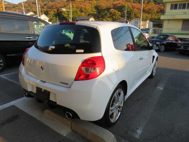 ルーテシア 　６ＭＴ　純正１７インチアルミ　ブレンボキャリパー　カロッツェリアナビＴＶ　ＥＴＣ　キーレス　パワステ　パワーウィンドウ　オートエアコン（7枚目）