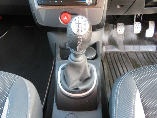 ルーテシア 　６ＭＴ　純正１７インチアルミ　ブレンボキャリパー　カロッツェリアナビＴＶ　ＥＴＣ　キーレス　パワステ　パワーウィンドウ　オートエアコン（18枚目）