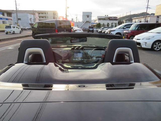 フェアレディＺ ロードスターバージョンＳＴ　電動オープン　ボルドー幌　コンビレザー　ＰＷシート　シートヒーター＋クーラー　シャレン２０ＡＷ　キャリパー　２本出マフラー　ＬＥＤテール　ＨＩＤ　デジタルミラー　３連メーター　ナビ　ＢＯＳＥサウンド（16枚目）