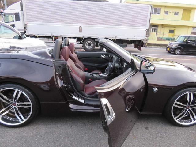 フェアレディＺ ロードスターバージョンＳＴ　電動オープン　ボルドー幌　コンビレザー　ＰＷシート　シートヒーター＋クーラー　シャレン２０ＡＷ　キャリパー　２本出マフラー　ＬＥＤテール　ＨＩＤ　デジタルミラー　３連メーター　ナビ　ＢＯＳＥサウンド（36枚目）