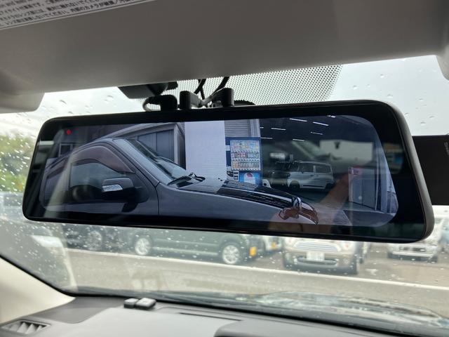 レヴォーグ １．６ＧＴアイサイト　４ＷＤ　前後ドライブレコーダー　ＥＴＣ　ナビ　ＴＶ　オートクルーズコントロール　レーンアシスト　衝突被害軽減システム　アルミホイール　オートライト　スマートキー　アイドリングストップ　電動格納ミラー（21枚目）