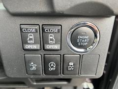 両側電動スライドドア装備！運転席よりボタン一つで開閉可能でございます。 3