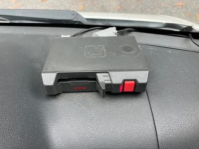 ハイゼットカーゴ スペシャルクリーン 4WD オートマ車 ドライブレコーダー ナビ バックカメラ エアコン パワステ パワーウインドウ 集中ドアロック タコグラフ フォグランプ(9枚目)