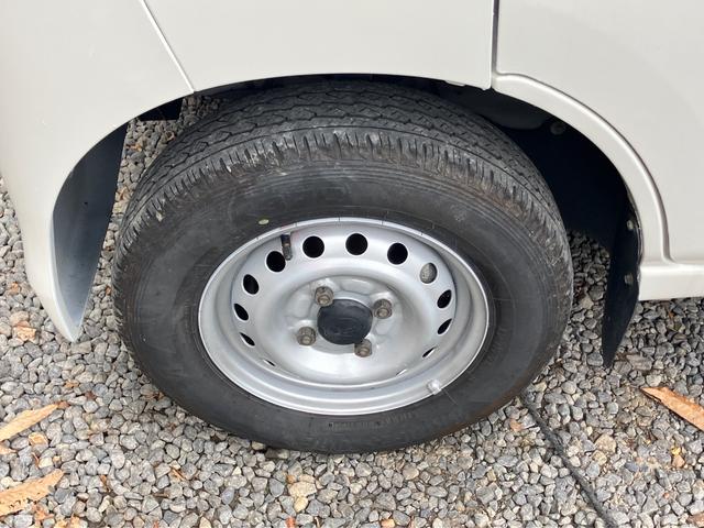 ハイゼットカーゴ スペシャルクリーン 4WD オートマ車 ドライブレコーダー ナビ バックカメラ エアコン パワステ パワーウインドウ 集中ドアロック タコグラフ フォグランプ(20枚目)