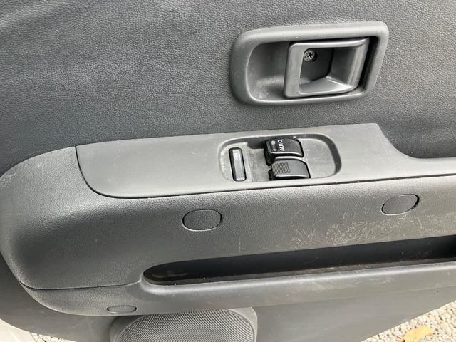 ハイゼットカーゴ スペシャルクリーン 4WD オートマ車 ドライブレコーダー ナビ バックカメラ エアコン パワステ パワーウインドウ 集中ドアロック タコグラフ フォグランプ(28枚目)