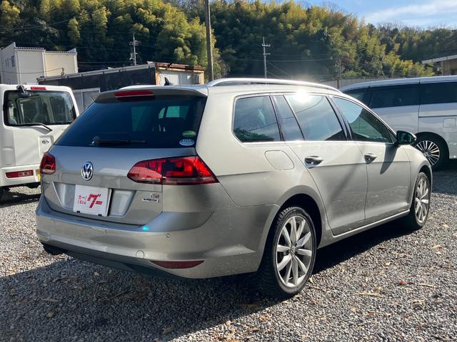 ゴルフヴァリアント ＴＳＩハイラインブルーモーションテクノロジー　ワンオーナー　ドライブレコーダー　ＤＳＲＣ　純正ナビ　ＴＶ　ＤＶＤ　ＢＴオーディオ　バックカメラ　クリアランスソナー　クルーズコントロール　オートライト　ＨＩＤ　スマートキー（4枚目）