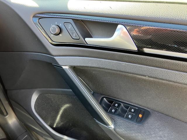 ゴルフヴァリアント ＴＳＩハイラインブルーモーションテクノロジー　ワンオーナー　ドライブレコーダー　ＤＳＲＣ　純正ナビ　ＴＶ　ＤＶＤ　ＢＴオーディオ　バックカメラ　クリアランスソナー　クルーズコントロール　オートライト　ＨＩＤ　スマートキー（26枚目）